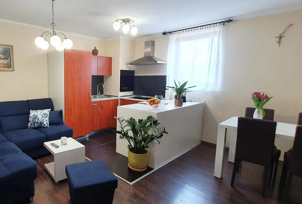 Apartments Teo 포라트